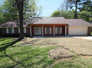 1447 Sleepy Hollow Dr, Jackson, MS 39212