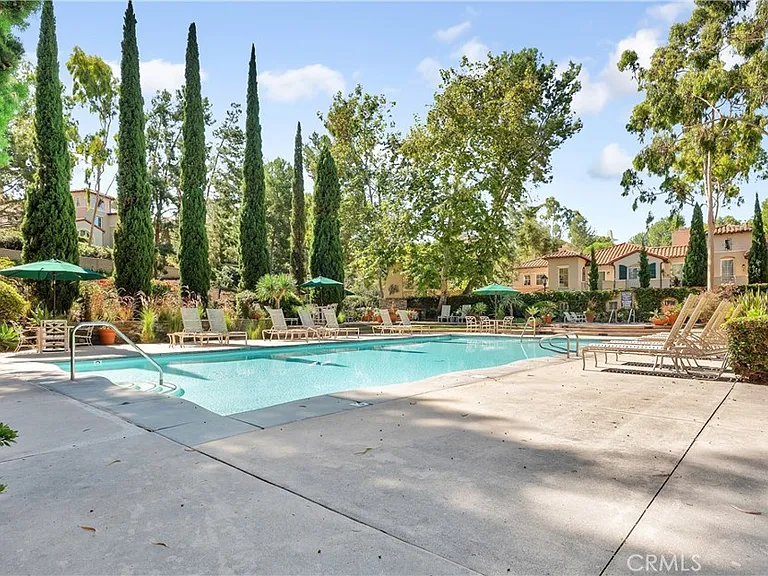 1 Savona Ct — Photo 22