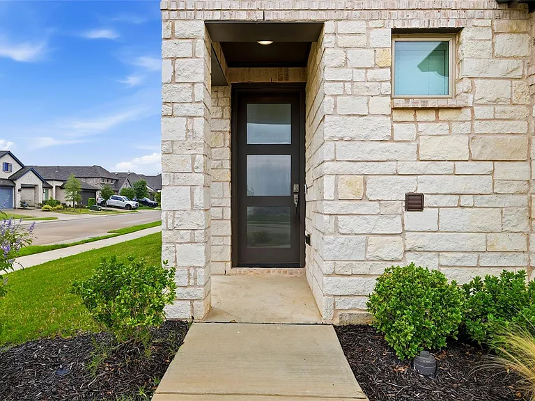 3101 Bell Flower Dr — Photo 5