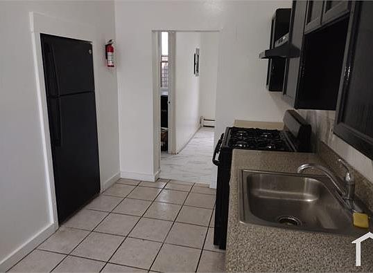 4th image of 19 Steuben St #2