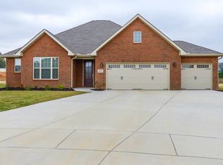 2102 S Meadows Dr, Huntsville, AL 35803