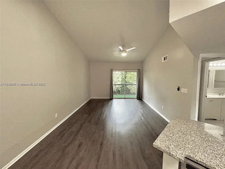 1948 Lake Atriums Cir #124 — Photo 4
