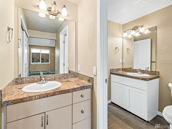 3rd image of 12511 SE 41st Pl APT A102