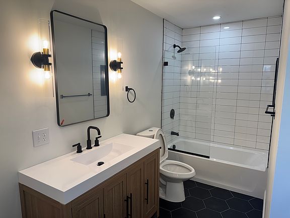 5th image of 11 Brinkley St #1