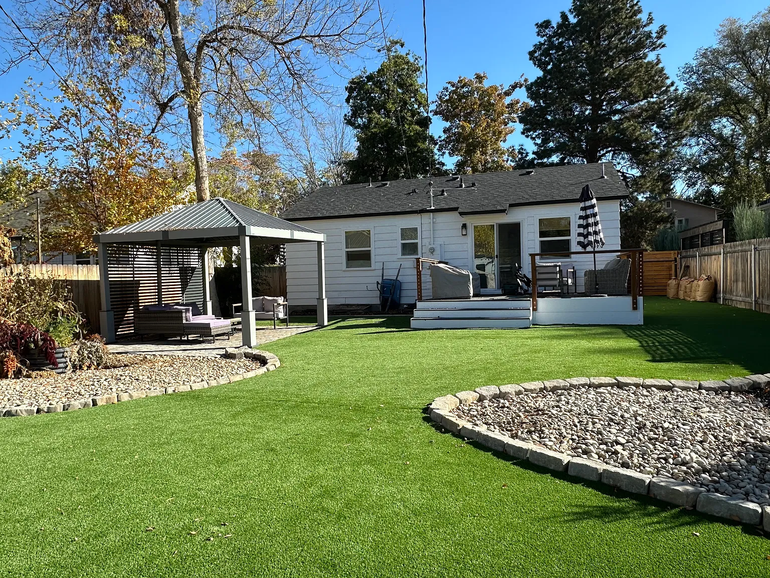 2 bed, 768 sqft, $2,400 — Photo 4