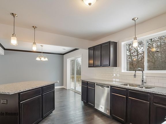 5th image of 369 Fair Lane Dr NW