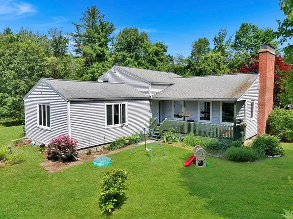 25 Cushing Ln, Lunenburg, MA 01462