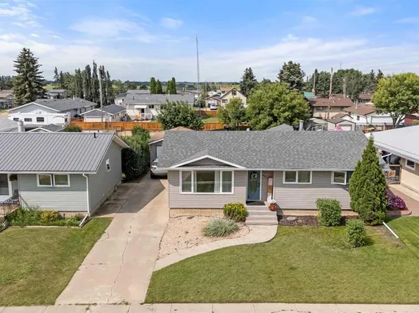 4910 E 57th St, Killam, AB T0B 2L0