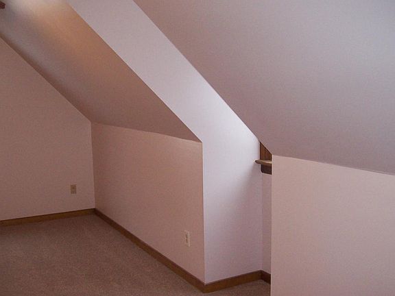 5th image of 2732 Birdsong Ln