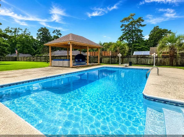 2500 Cavalier Dr, Denham Springs, LA 70726