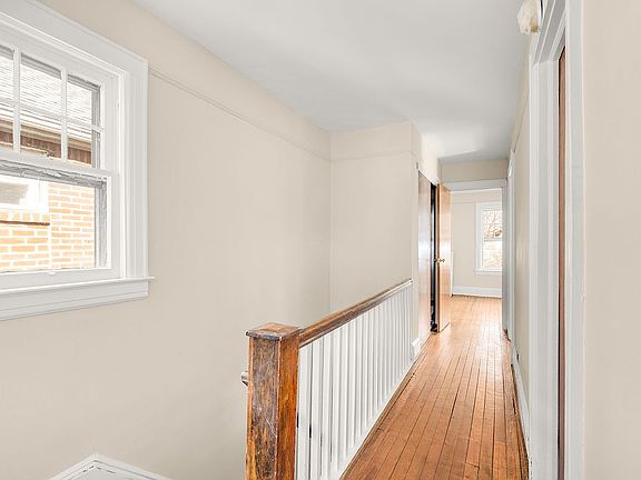 5th image of 107-28 118th St #107-28