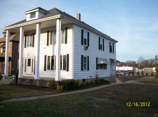 41 River St, West Warwick, RI 02893