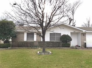 3601 Edgebrook Dr, Mesquite, TX 75150