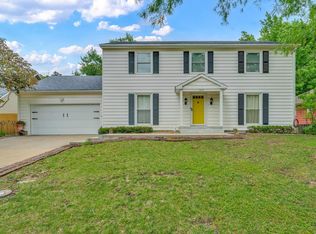 1512 SW Ward Pkwy, Topeka, KS 66604