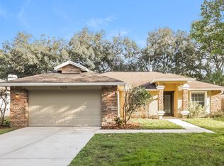 925 Clearcreek Dr, Tampa, FL 33613