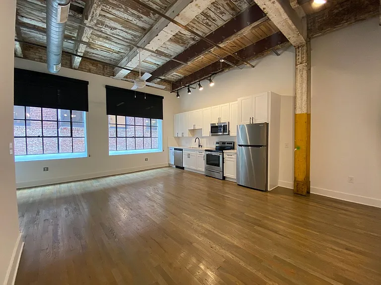 Lofts At Abrams Fixtures — Photo 34