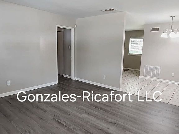 3rd image of 4107 Latimer Ln