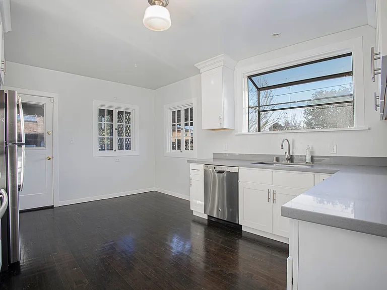 1118 High St — Photo 3