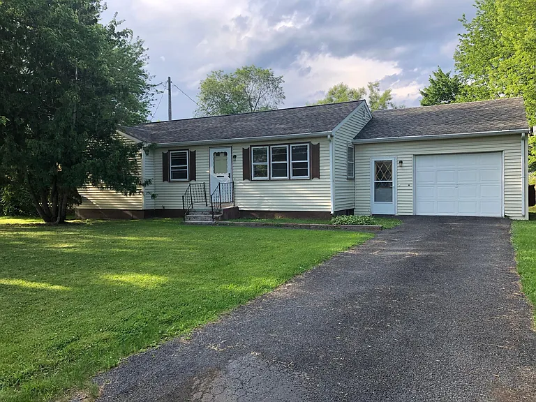 12 Livingston Pkwy #HOUSE — Photo 8