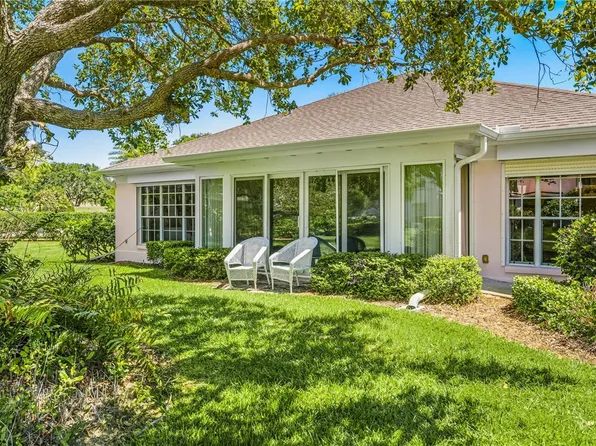 300 Harbour Dr APT A, Vero Beach, FL 32963