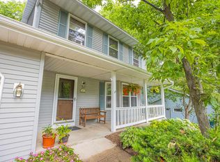 156 Hickory Ct, Oregon, WI 53575