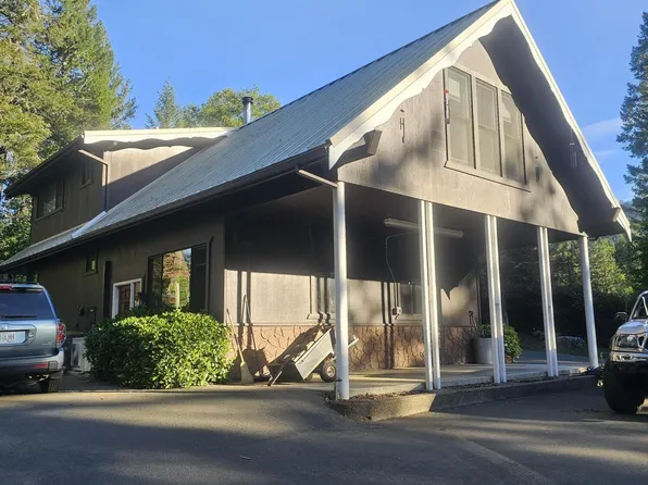 100 Marble Mountain Rd, Grants Pass, OR 97527