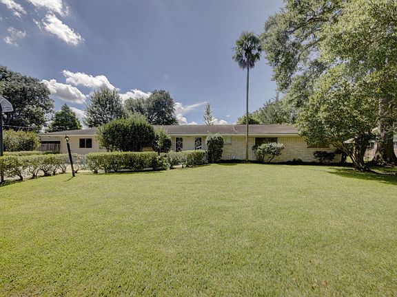 2nd image of 208 Birch Dr