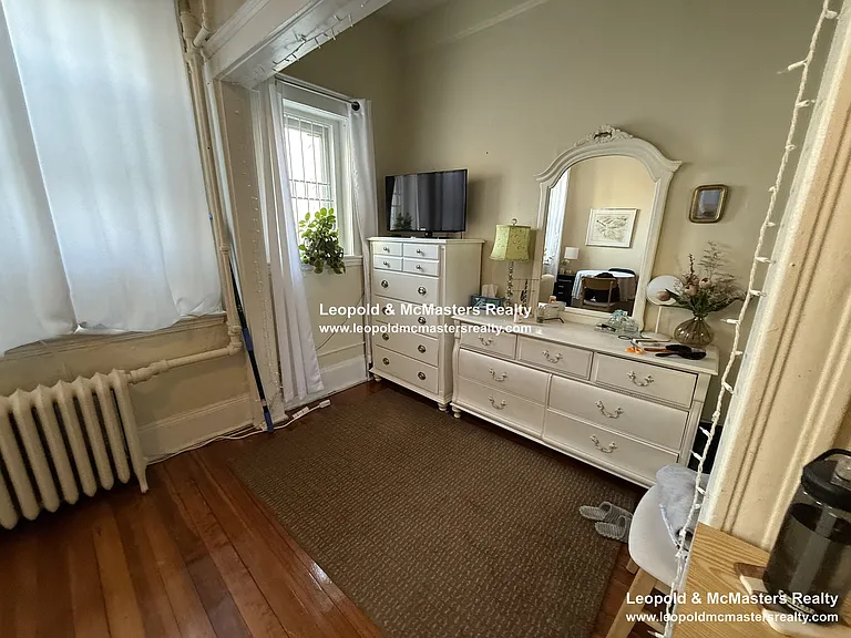 Kelton Street Apartments — Photo 19