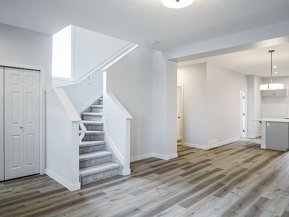 3rd image of 115 Copperhaven Dr