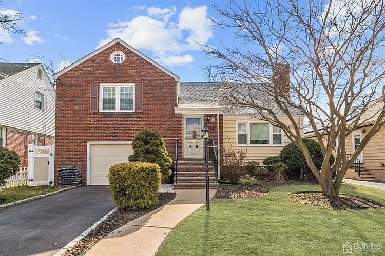 1st image of 38 Sanford Pl