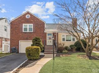 38 Sanford Pl, Newark, NJ 07106