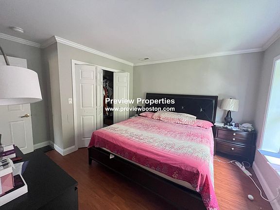 4th image of 162 W Newton St #2