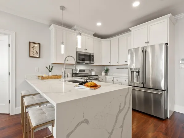 519 Broadway #305, Everett, MA 02149