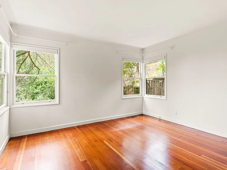 6857 Armour Dr — Photo 27