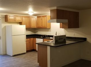 5711 SE 122nd Ave #C, Portland, OR 97236