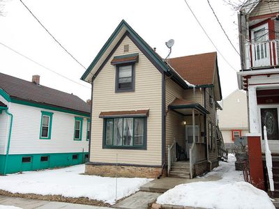 606 W Garfield Ave, Milwaukee, WI, 53212