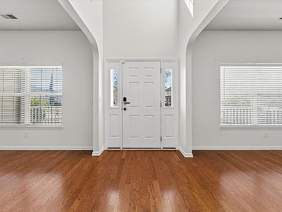 3rd image of 317 Whispering Cypress Dr