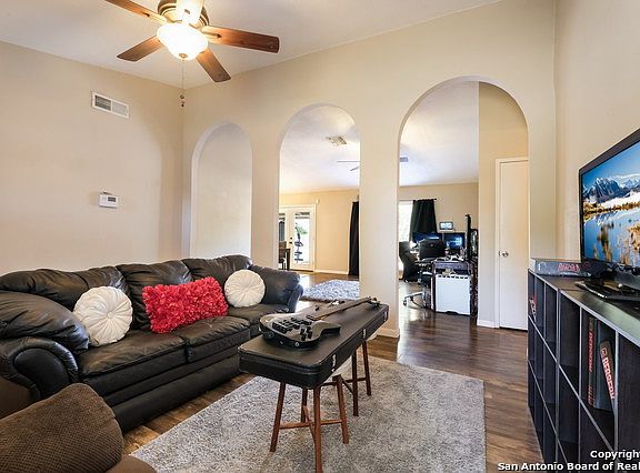 5th image of 7829 Lazy Forest St
