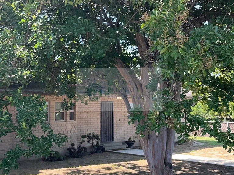 3349 Dakota Ave — Photo 2