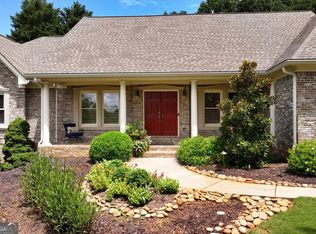 1005 Chateau Forest Rd, Hoschton, GA 30548