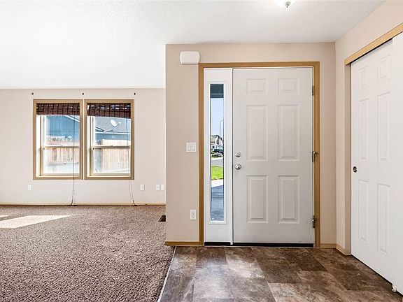 3rd image of 5413 Eisenhower Ct