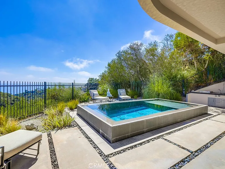 1725 Del Mar Ave — Photo 37