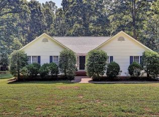 1431 Palmore Rd, Powhatan, VA 23139