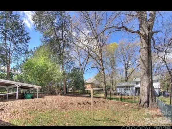 7100 Brynhurst Dr, Charlotte, NC 28210