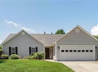 170 Planters Creek Rd, Fletcher, NC 28732