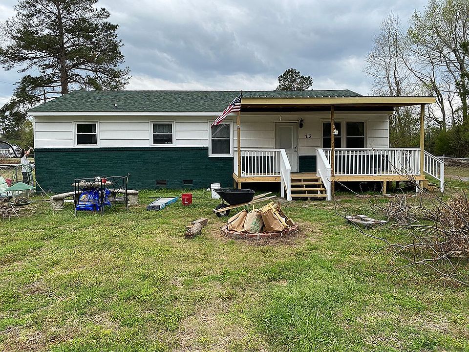 1st image of 713 Larkfield Dr