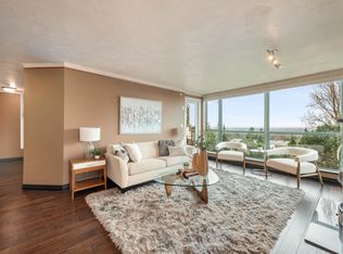 6622 Southoaks Cres #601, Burnaby, BC
