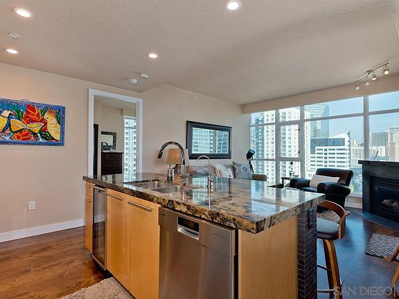 5th image of 1199 Pacific Hwy #1603