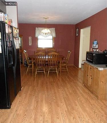 4th image of 5926 Louise Dr