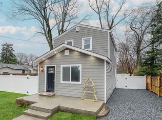 60 Cedarhurst Avenue, Selden, NY 11784